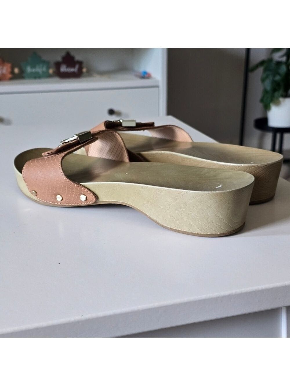 Dr. Scholl's Tan Mules with Ergonomic Footbed - Picture 4 of 9